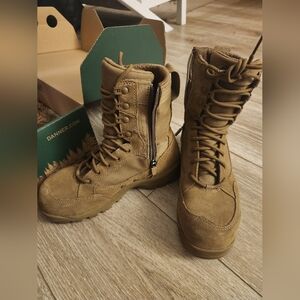 Danner Coyote TANICUS 8" Side Zip Boots
